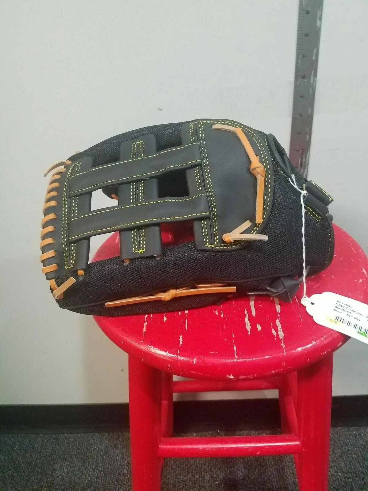 Champion Sports New Baseball Mitt Size 14 In Left Hand Throw RH LHT Black - Image 10