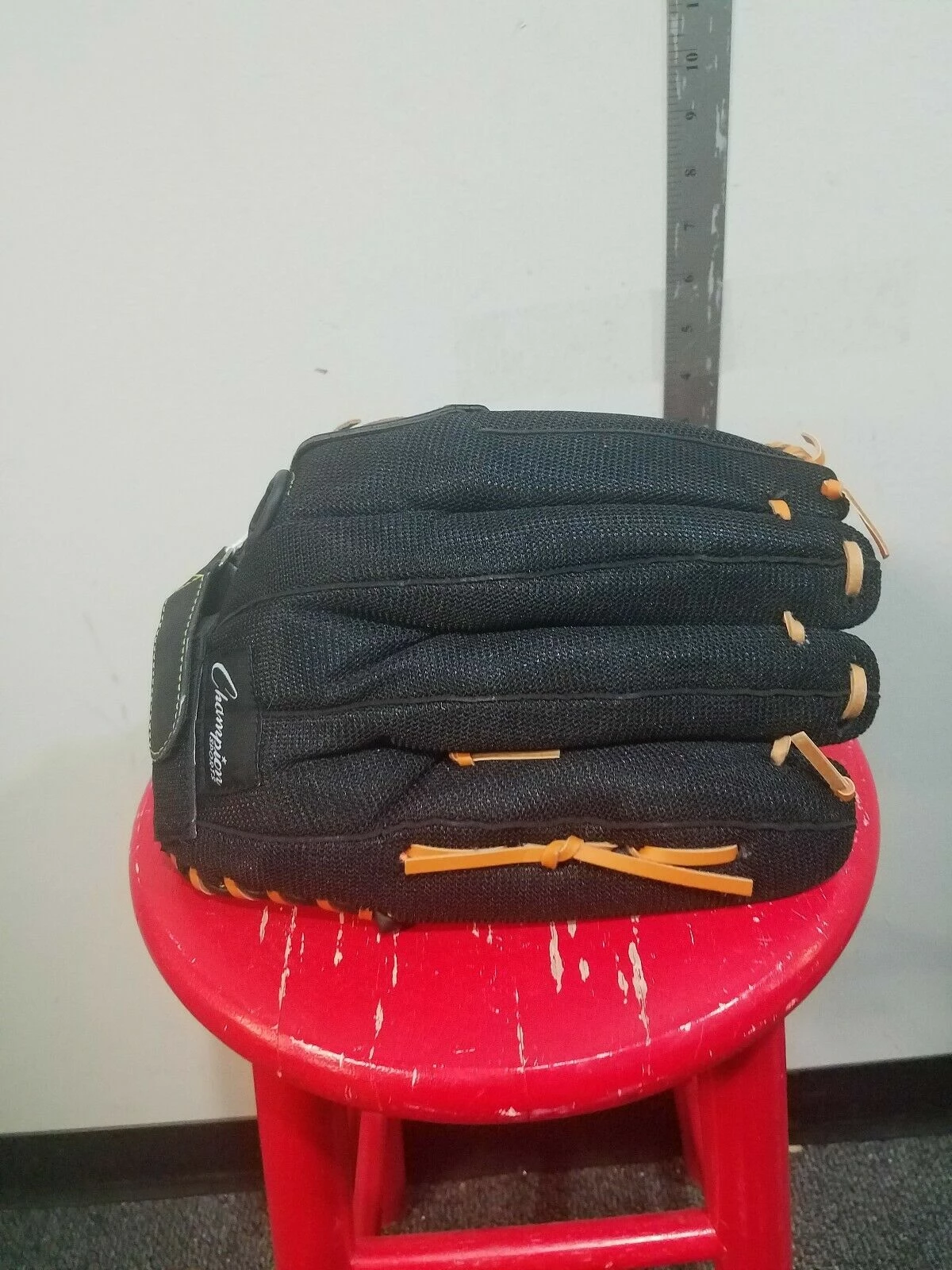 Champion Sports New Baseball Mitt Size 14 In Left Hand Throw RH LHT Black - Image 9