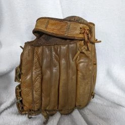 Holiday Top Holiday Baseball Glove Left Hand Mitt (RHT) Size 11.5 In Color Brown Condition Used
