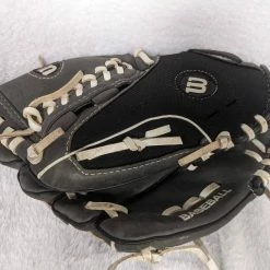 Wilson Baseball Right Hand (LHT) Mitt Size 10.5 In Color Black Condition Used