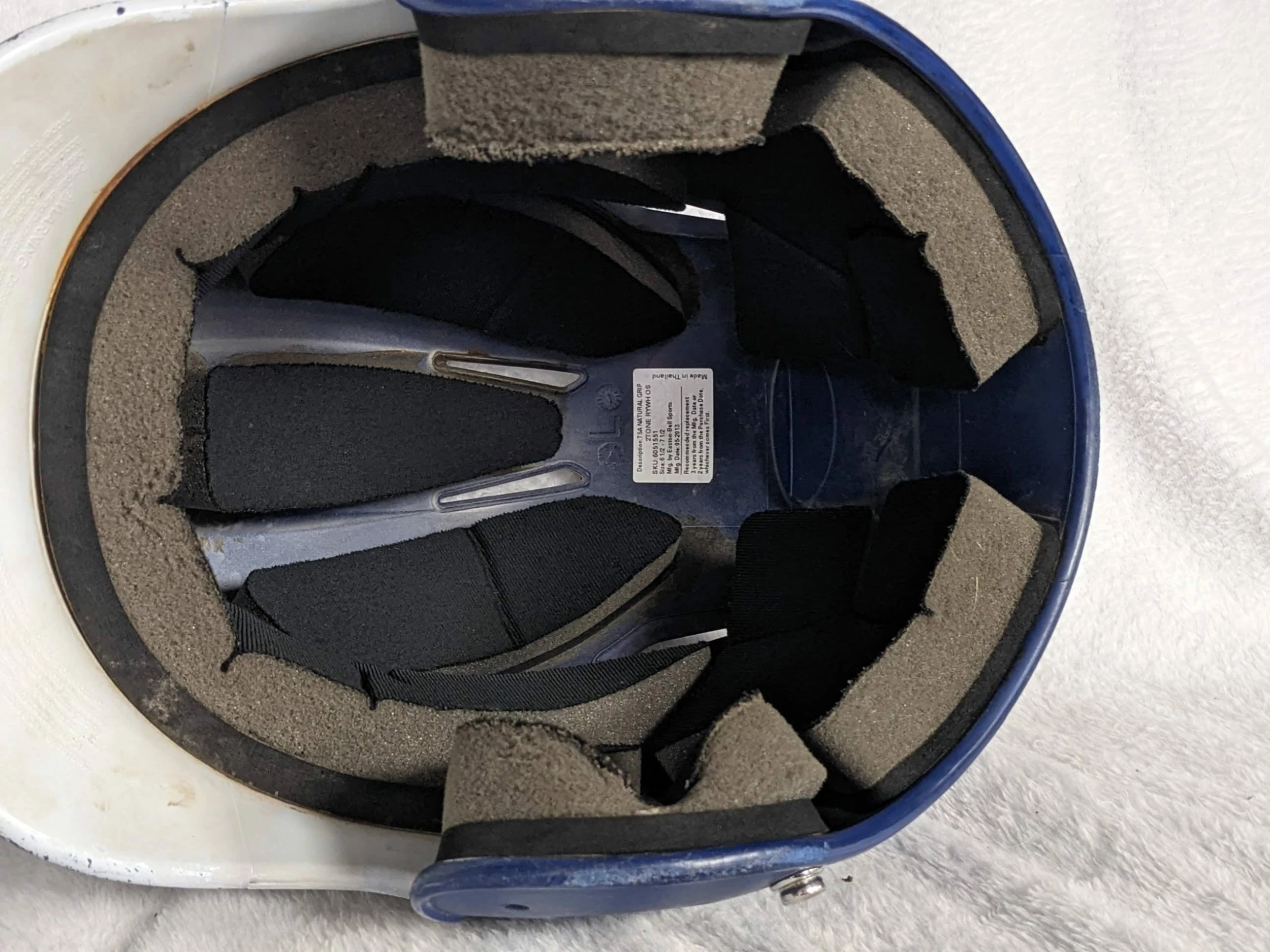 Easton Baseball/Softball Batting Helmet Size Large Color Blue Condition Used - Image 8