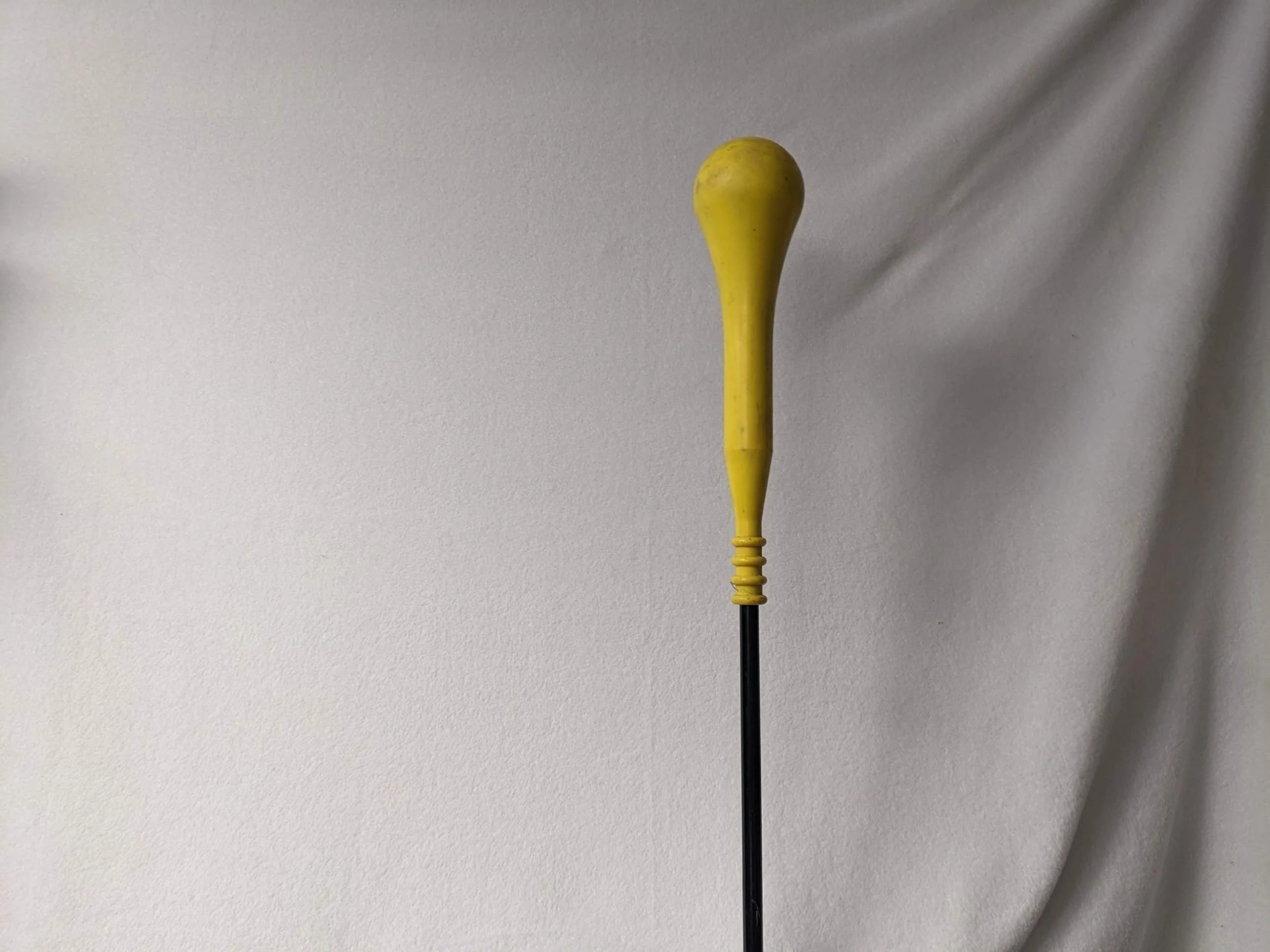 Easton Baseball/Softball Hitting Stick - Swing Trainer Size 56 In Color Yellow Condition Used
