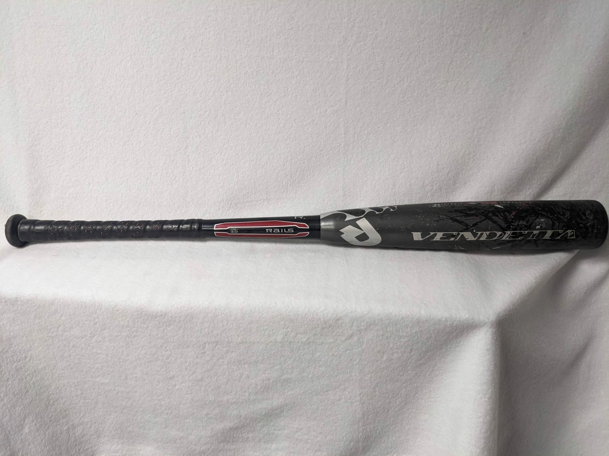 DeMarini Vendetta Baseball Bat Size 31 In 21 Oz Color Gray Condition Used
